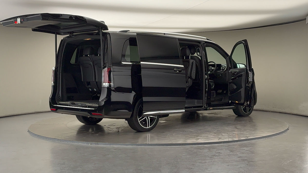 Used Mercedes-Benz V-Class 2025 for sale - 76280808: Photo 58