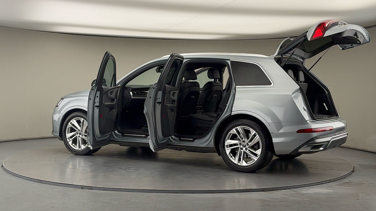 Used Audi Q7 2023 for sale - 77720880: Photo 46