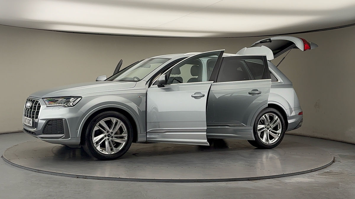 Used Audi Q7 2023 for sale - 77720880: Photo 49