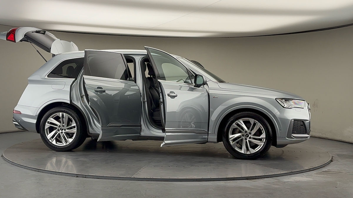 Used Audi Q7 2023 for sale - 77720880: Photo 56