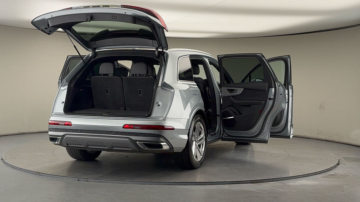 Used Audi Q7 2023 for sale - 77720880: Photo 60