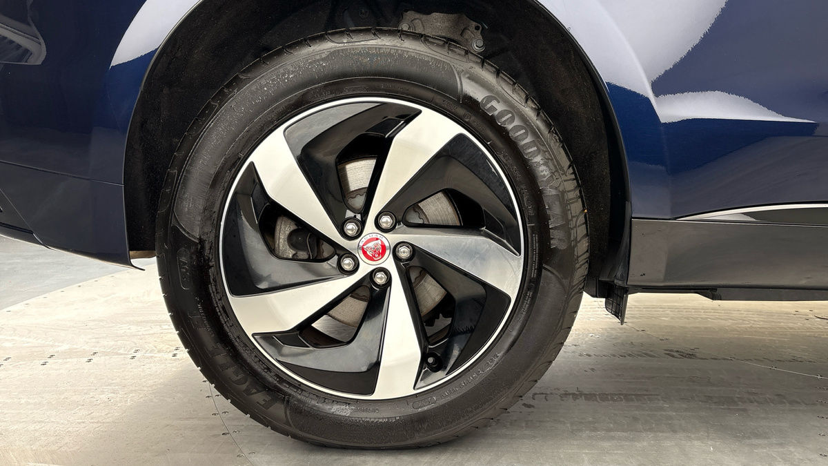 Used Jaguar F-Pace 2023 for sale - 76093230: Photo 10