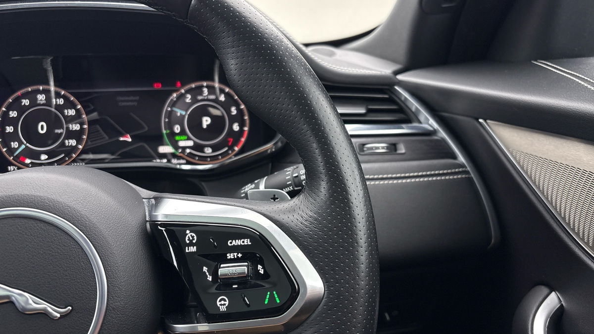 Used Jaguar F-Pace 2023 for sale - 76093230: Photo 14