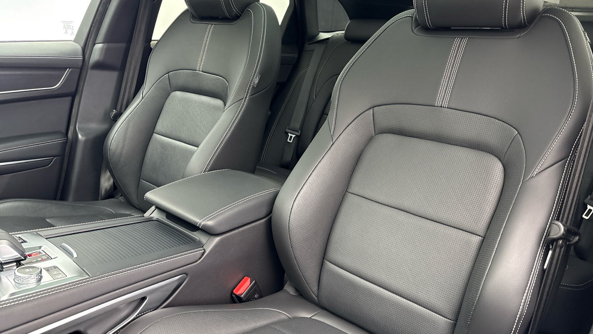 Used Jaguar F-Pace 2023 for sale - 76093230: Photo 7