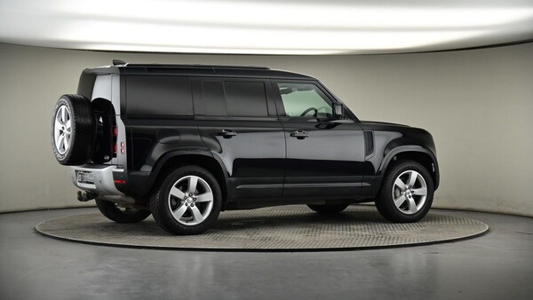 Used Land Rover Defender 110 2022 for sale - 73879697: Photo 41
