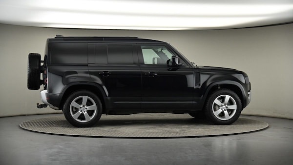 Used Land Rover Defender 110 2022 for sale - 73879697: Photo 42