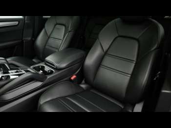 Used Porsche Cayenne 2020 for sale - 74092890: Photo