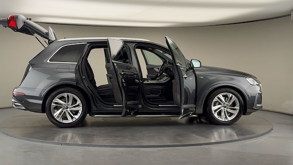 Used Audi Q7 2023 for sale - 76119507: Photo 56