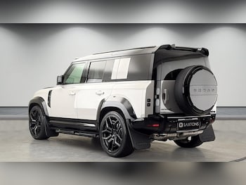 Used Land Rover Defender 110 2026 for sale - 78371276: Photo