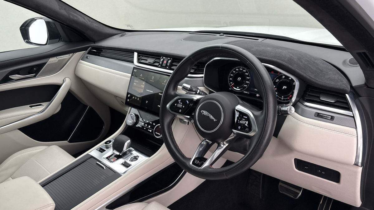 Used Jaguar F-Pace 2022 for sale - 76081579: Photo 5