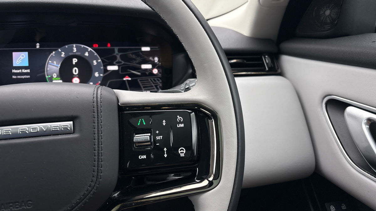 Used Land Rover Range Rover Velar 2025 for sale - 77356965: Photo 14