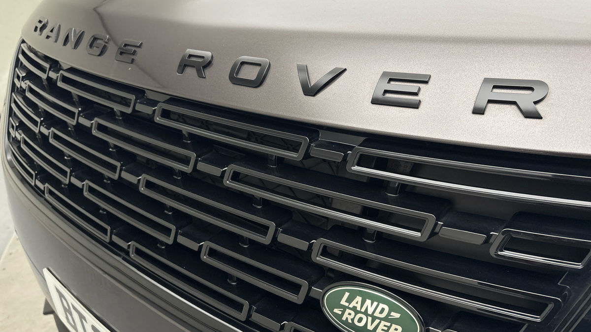 Used Land Rover Range Rover Velar 2025 for sale - 77356965: Photo 24