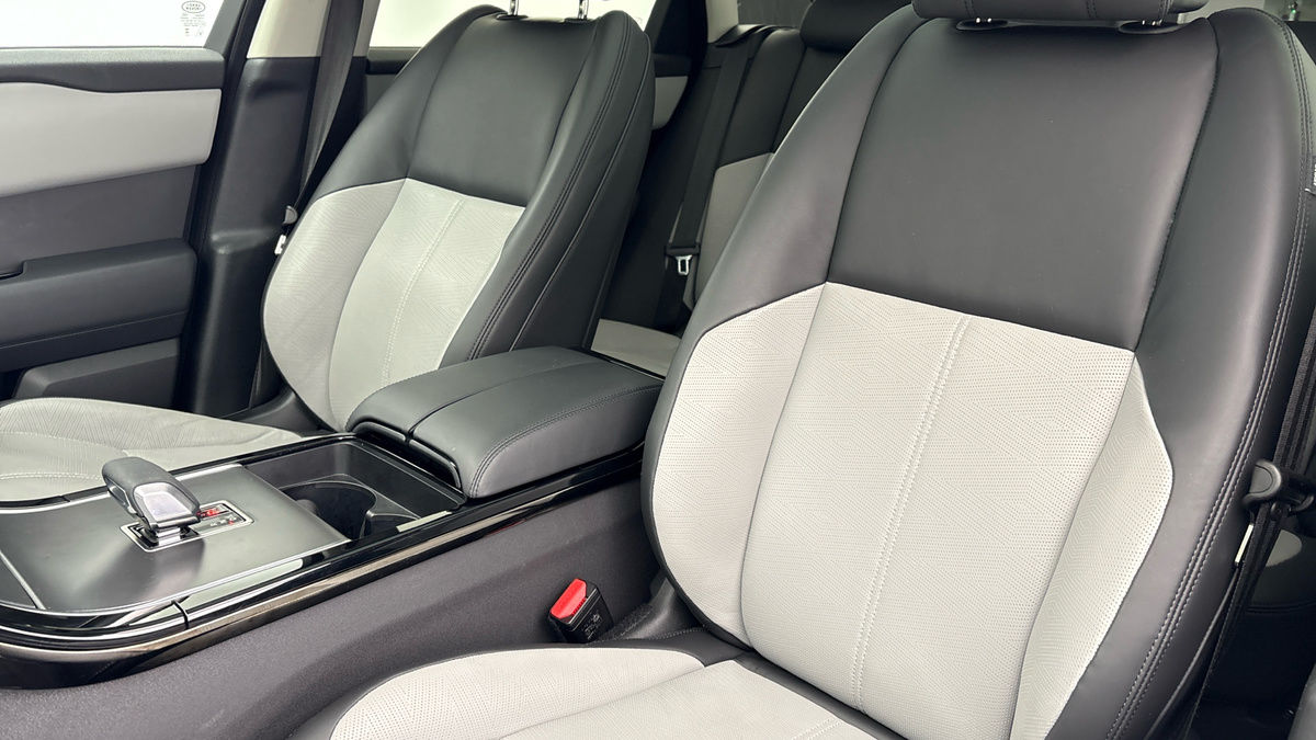 Used Land Rover Range Rover Velar 2025 for sale - 77356965: Photo 7