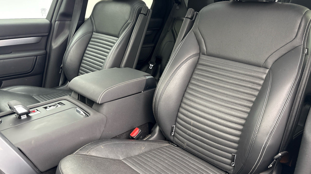 Used Land Rover Discovery 2023 for sale - 78083799: Photo 7