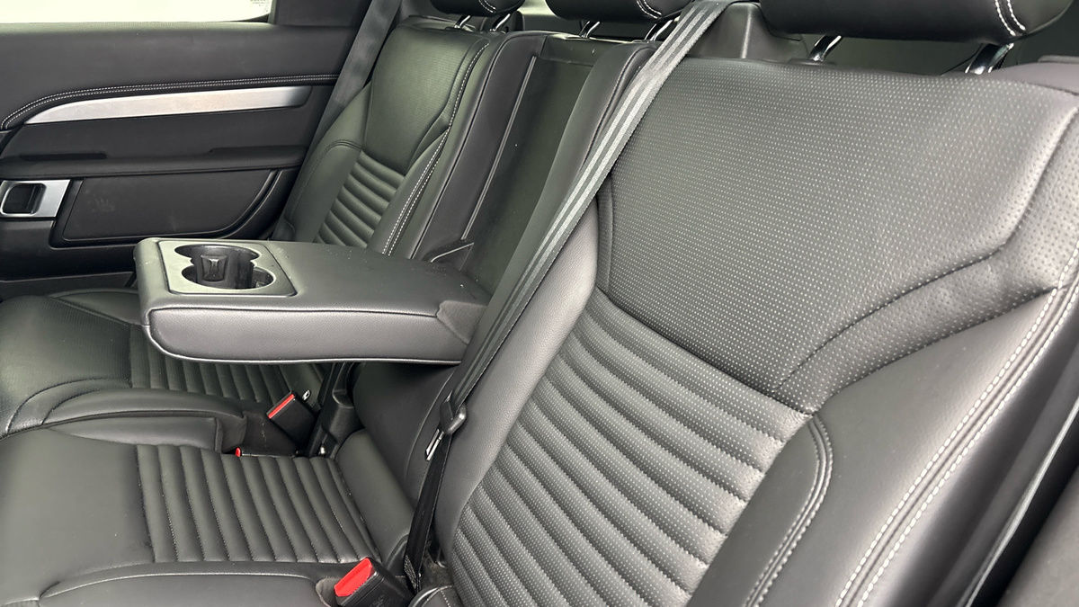 Used Land Rover Discovery 2023 for sale - 78083799: Photo 9