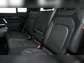Used Land Rover Defender 130 2023 for sale - 75778088: Photo