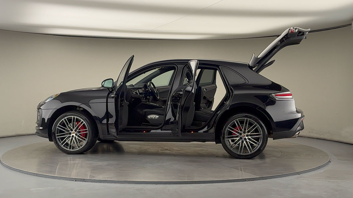 Used Porsche Macan 2022 for sale - 76236447: Photo 48