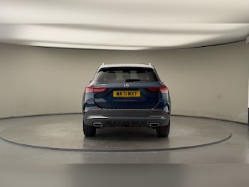 Used Mercedes-Benz GLA 2021 for sale - 77342450: Photo