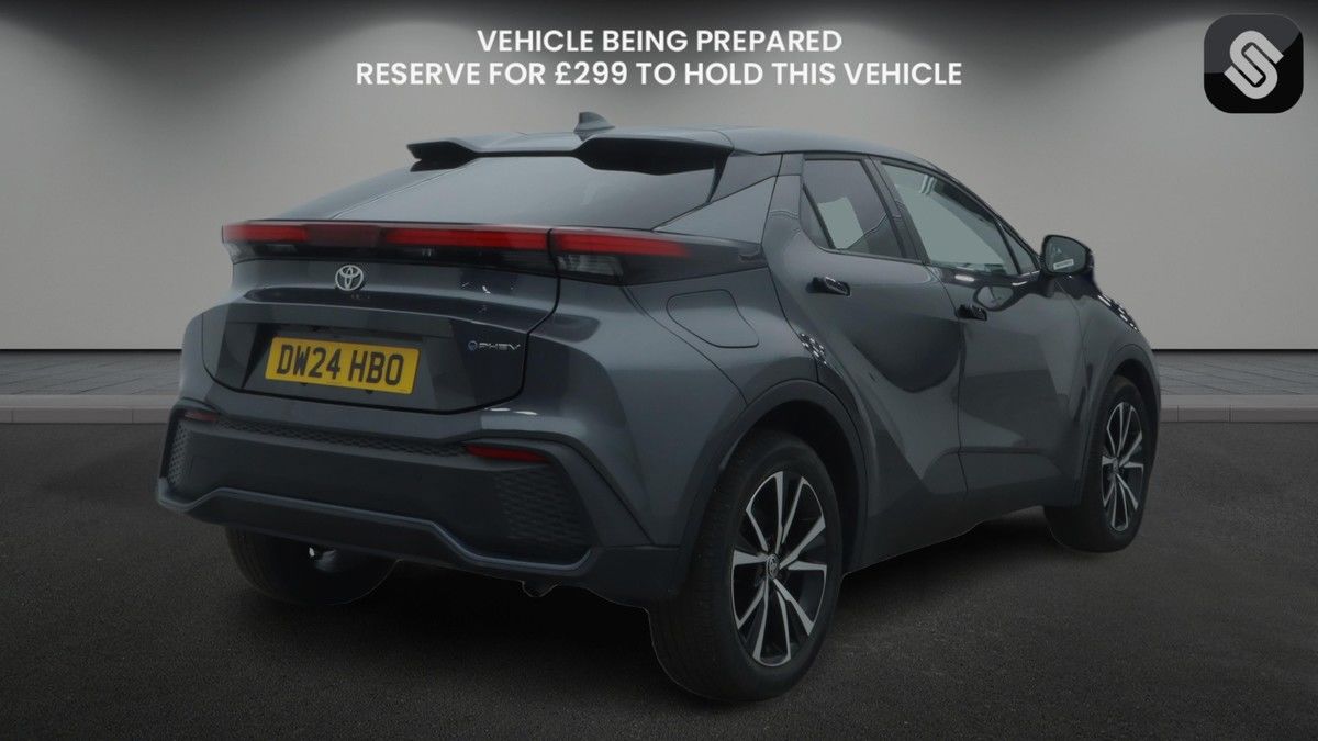 Used Toyota C-HR 2024 for sale - 77535686: Photo 4