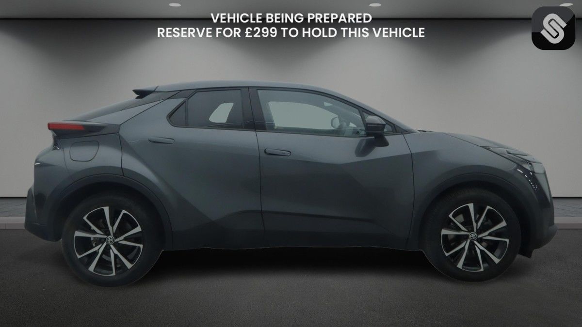 Used Toyota C-HR 2024 for sale - 77535686: Photo 5