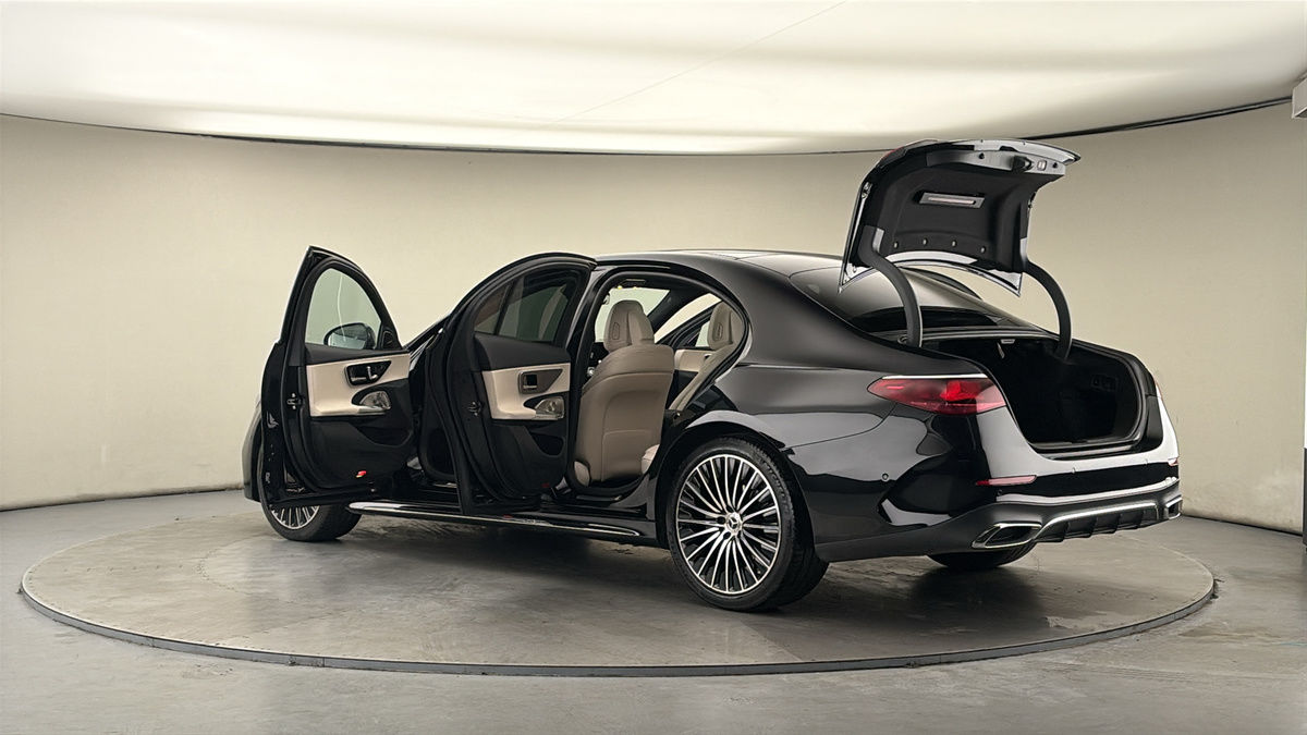 Used Mercedes-Benz E Class 2024 for sale - 77968157: Photo 43