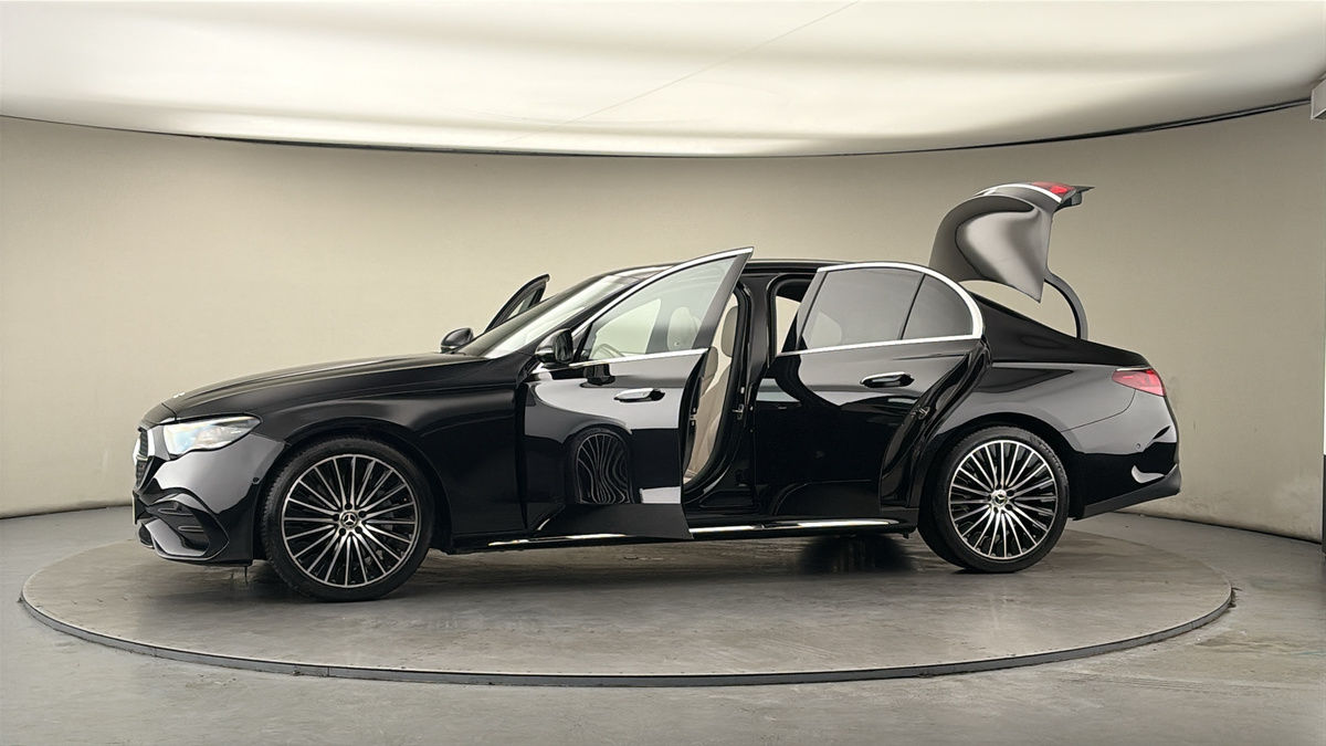 Used Mercedes-Benz E Class 2024 for sale - 77968157: Photo 47