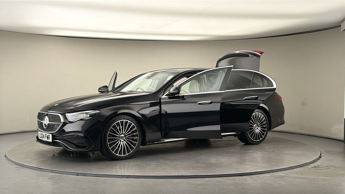 Used Mercedes-Benz E Class 2024 for sale - 77968157: Photo 48