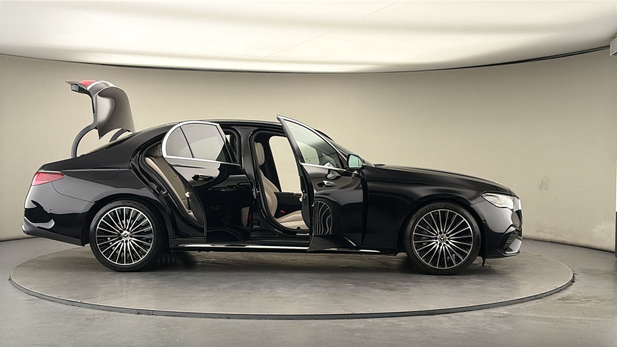 Used Mercedes-Benz E Class 2024 for sale - 77968157: Photo 55