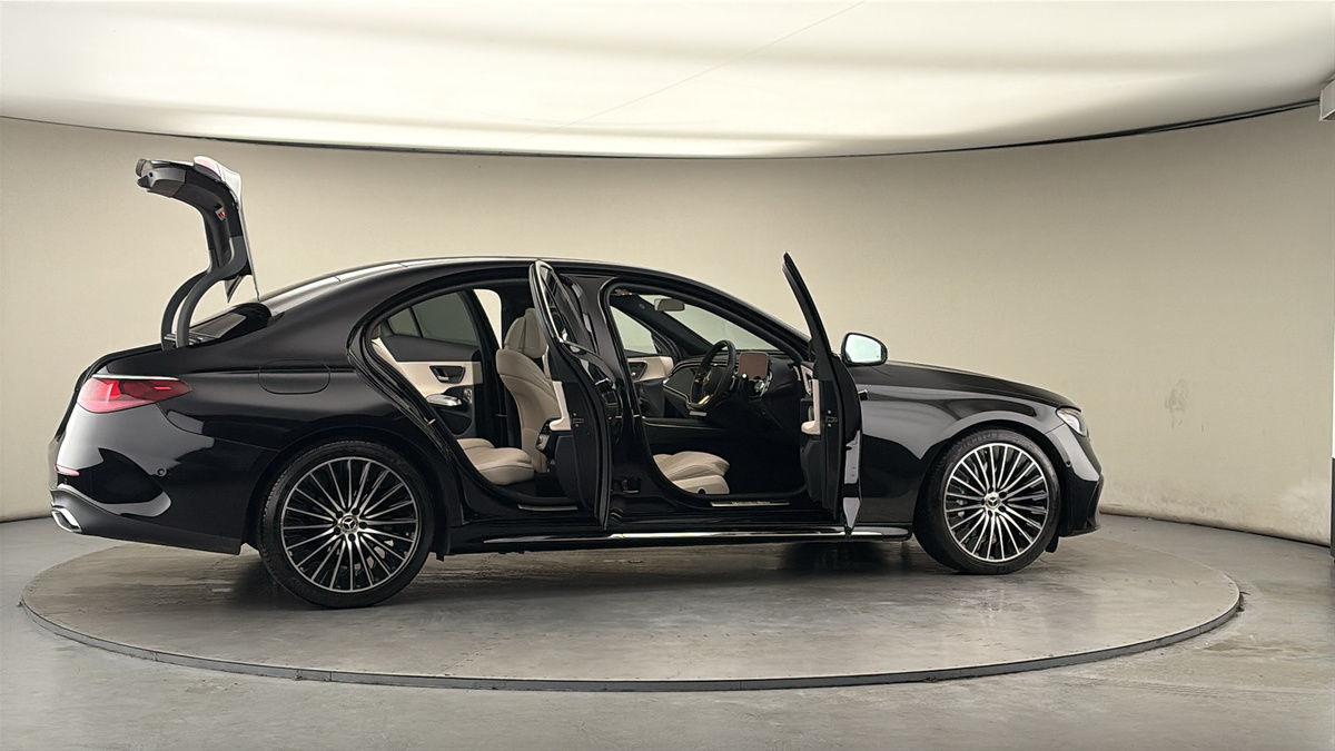 Used Mercedes-Benz E Class 2024 for sale - 77968157: Photo 56