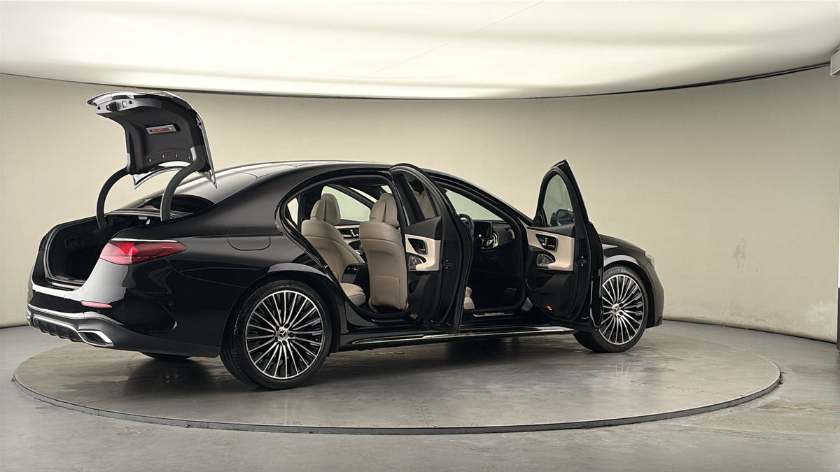 Used Mercedes-Benz E Class 2024 for sale - 77968157: Photo 57