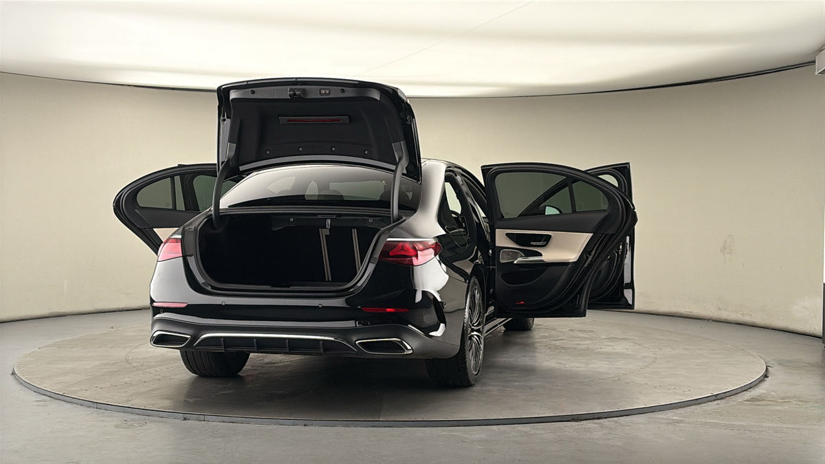 Used Mercedes-Benz E Class 2024 for sale - 77968157: Photo 59