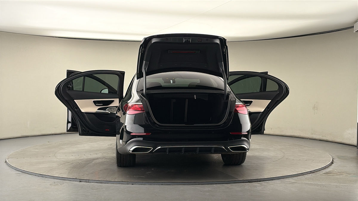 Used Mercedes-Benz E Class 2024 for sale - 77968157: Photo 60