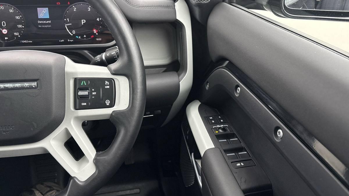Used Land Rover Defender 2024 for sale - 78213235: Photo 14