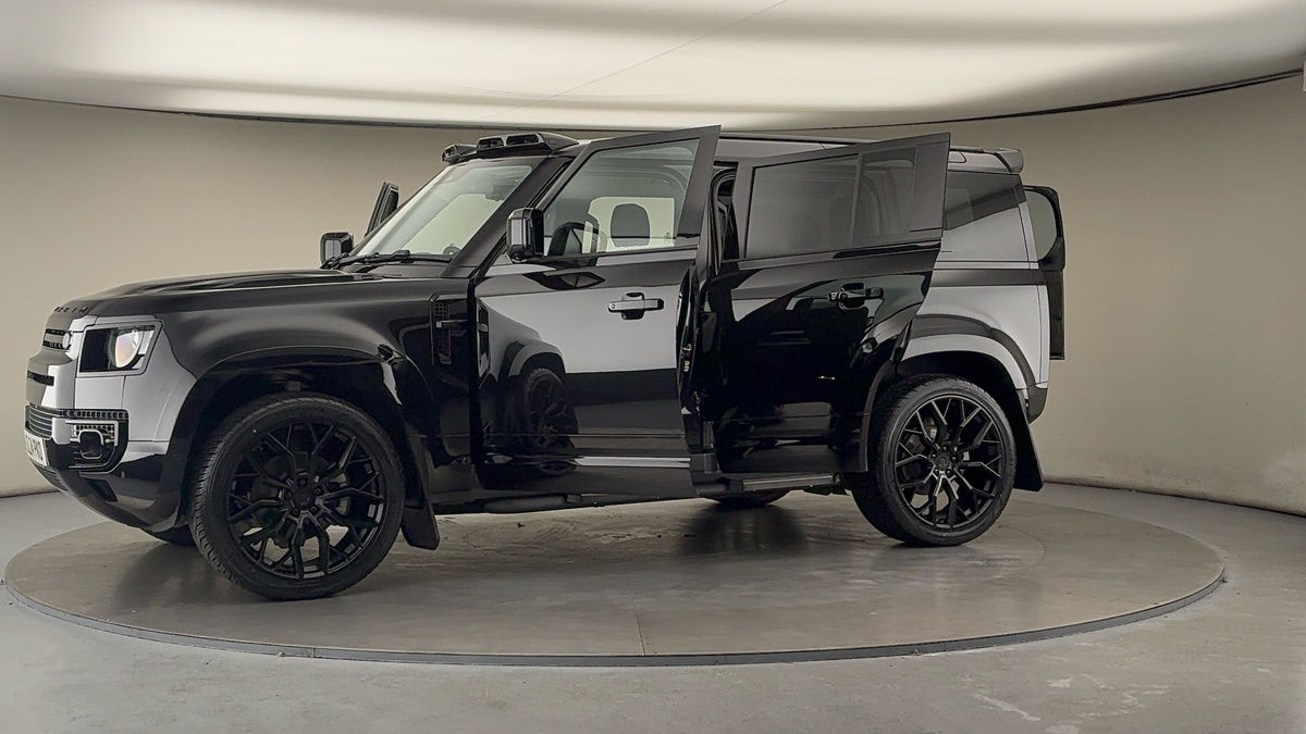 Used Land Rover Defender 2024 for sale - 78213235: Photo 53