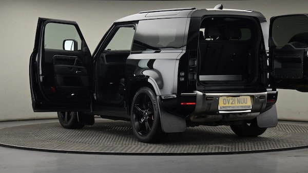 Used Land Rover Defender 90 2021 for sale - 75597801: Photo 29