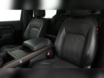 Used Land Rover Defender 90 2021 for sale - 75597801: Photo