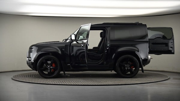 Used Land Rover Defender 90 2021 for sale - 75597801: Photo 51