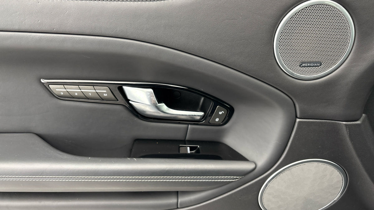 Used Land Rover Range Rover Evoque 2018 for sale - 77937592: Photo 76