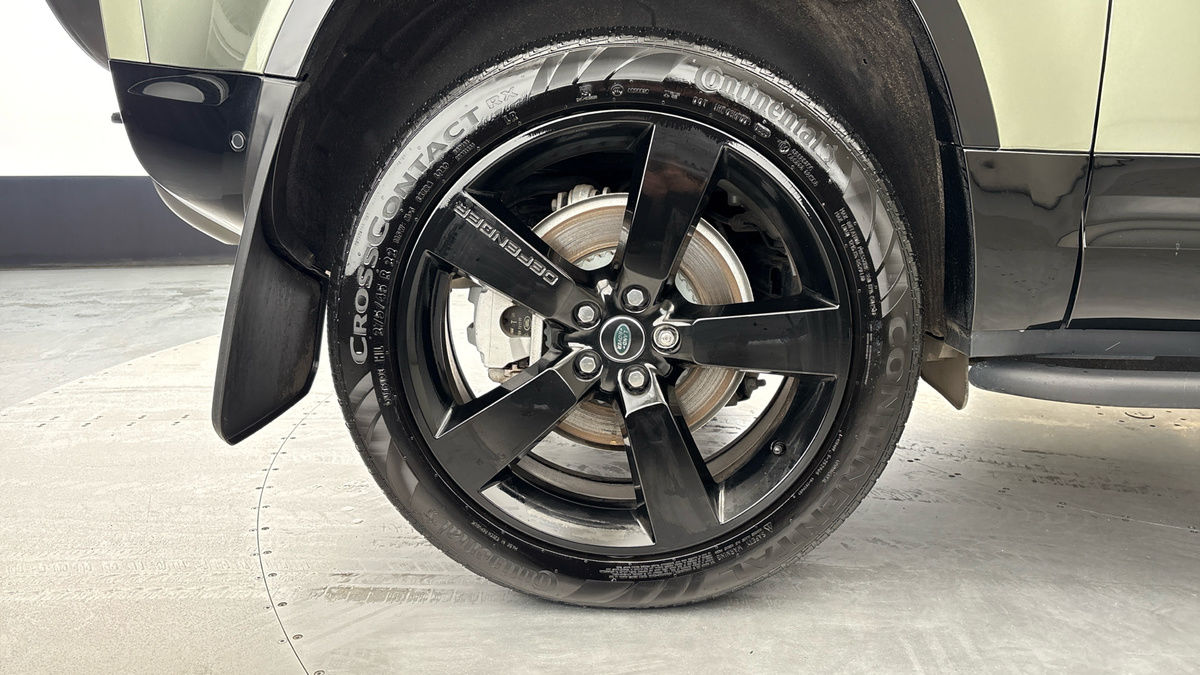 Used Land Rover Defender 90 2024 for sale - 76630357: Photo 10