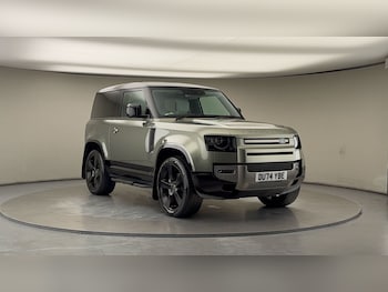 Land Rover - Defender 90