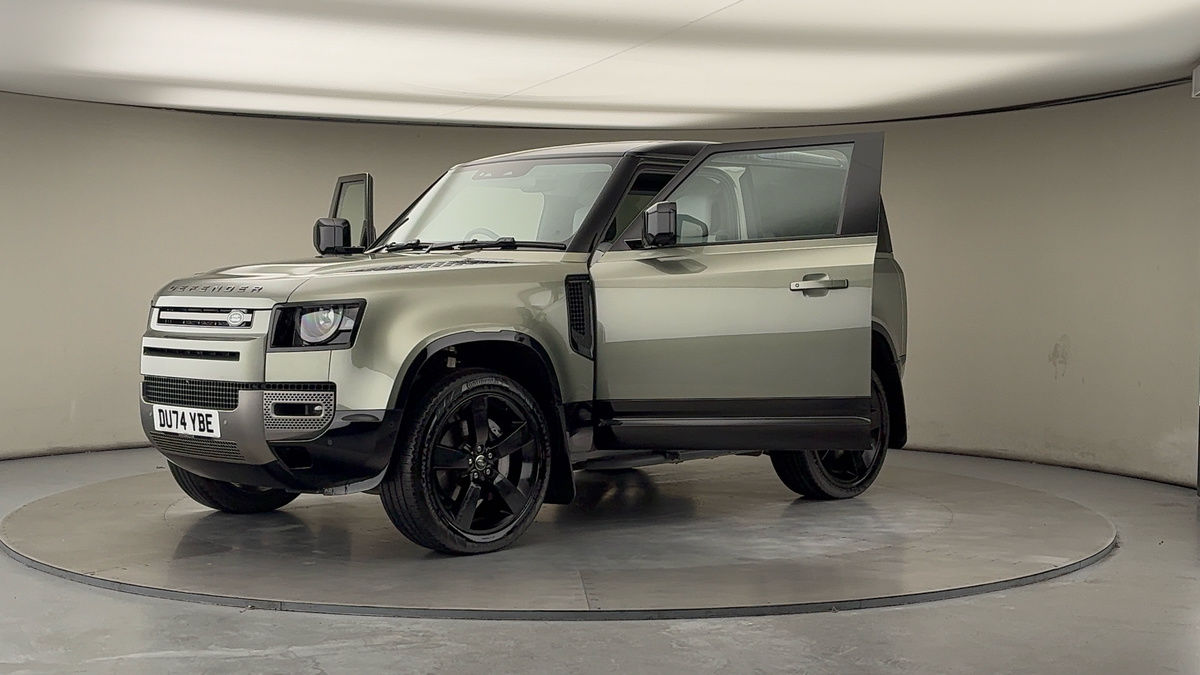 Used Land Rover Defender 90 2024 for sale - 76630357: Photo 22