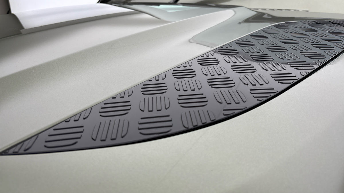 Used Land Rover Defender 90 2024 for sale - 76630357: Photo 25