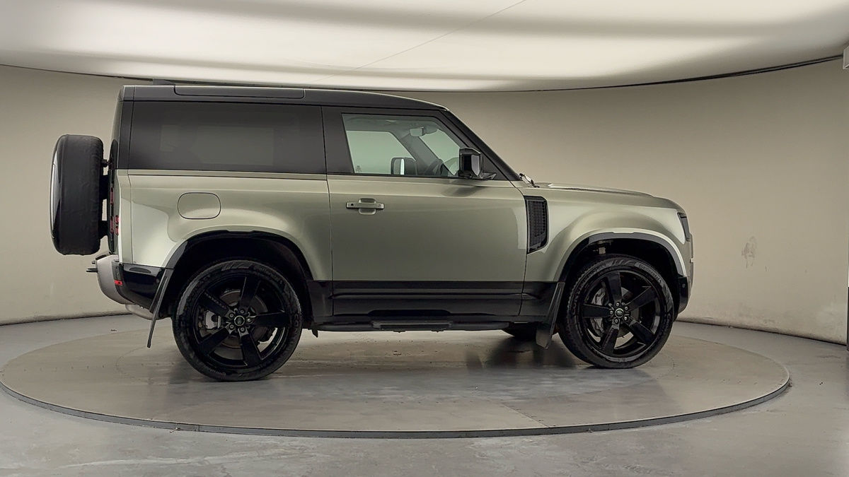 Used Land Rover Defender 90 2024 for sale - 76630357: Photo 38