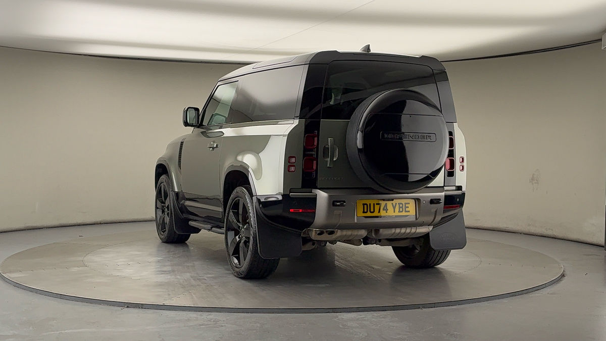 Used Land Rover Defender 90 2024 for sale - 76630357: Photo 43