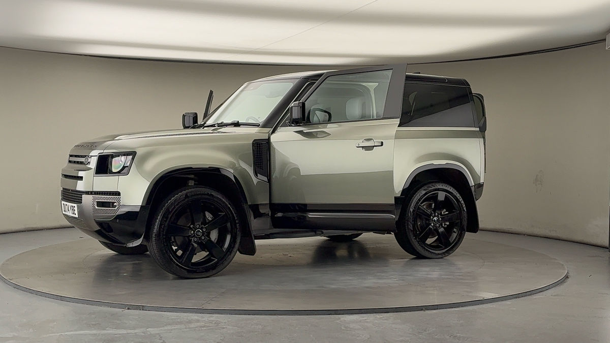 Used Land Rover Defender 90 2024 for sale - 76630357: Photo 49