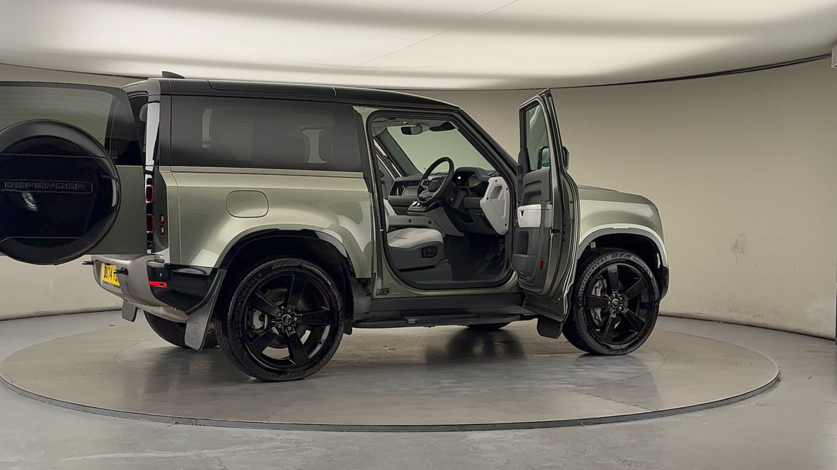 Used Land Rover Defender 90 2024 for sale - 76630357: Photo 58