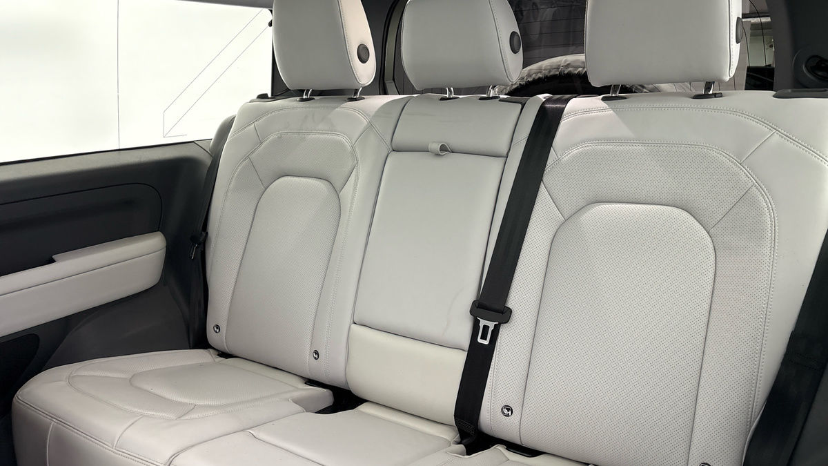 Used Land Rover Defender 90 2024 for sale - 76630357: Photo 8