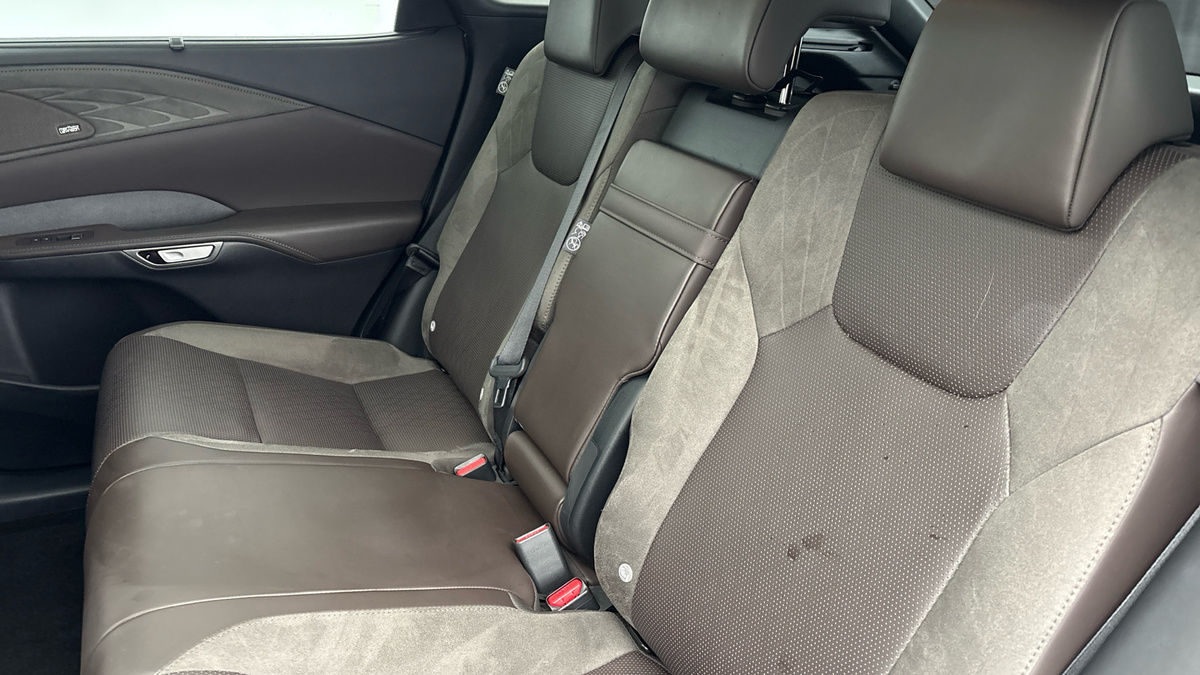 Used Lexus RX 2023 for sale - 77668190: Photo 8