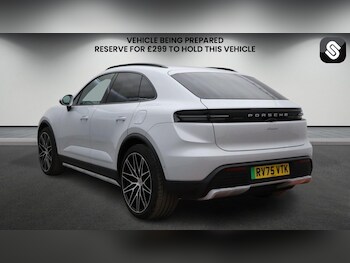 Used Porsche Macan 2025 for sale - 78331556: Photo