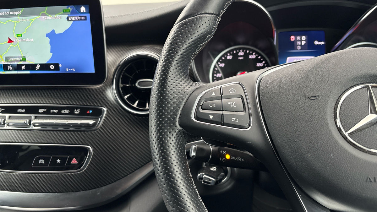 Used Mercedes-Benz V-Class 2022 for sale - 75937807: Photo 13